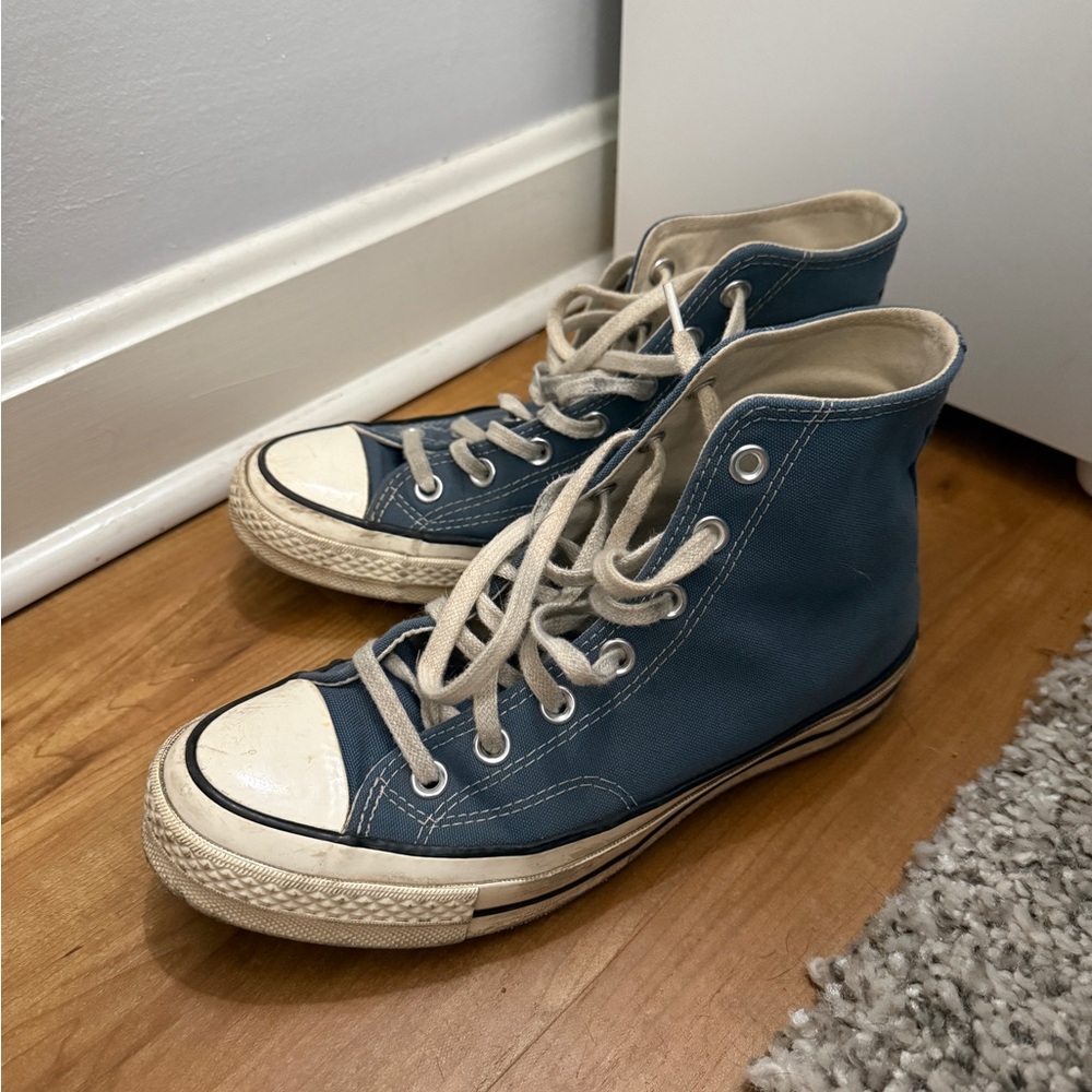 Blue Converse (W8, M6)